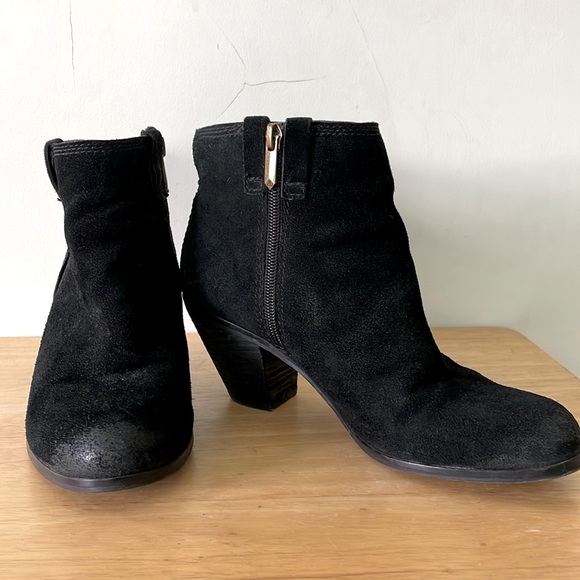 Sam Edelman Distress Black Suede Heeled Booties, Size 8 - Picture 2 of 16